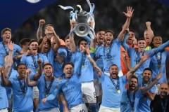 C罗哈兰德再创进球纪录，梅罗之争升级，足球传奇新篇章