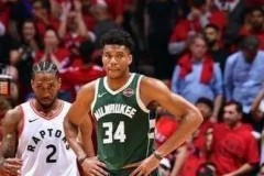 詹姆斯赵睿指导国青队篮球技术，传承篮球魅力